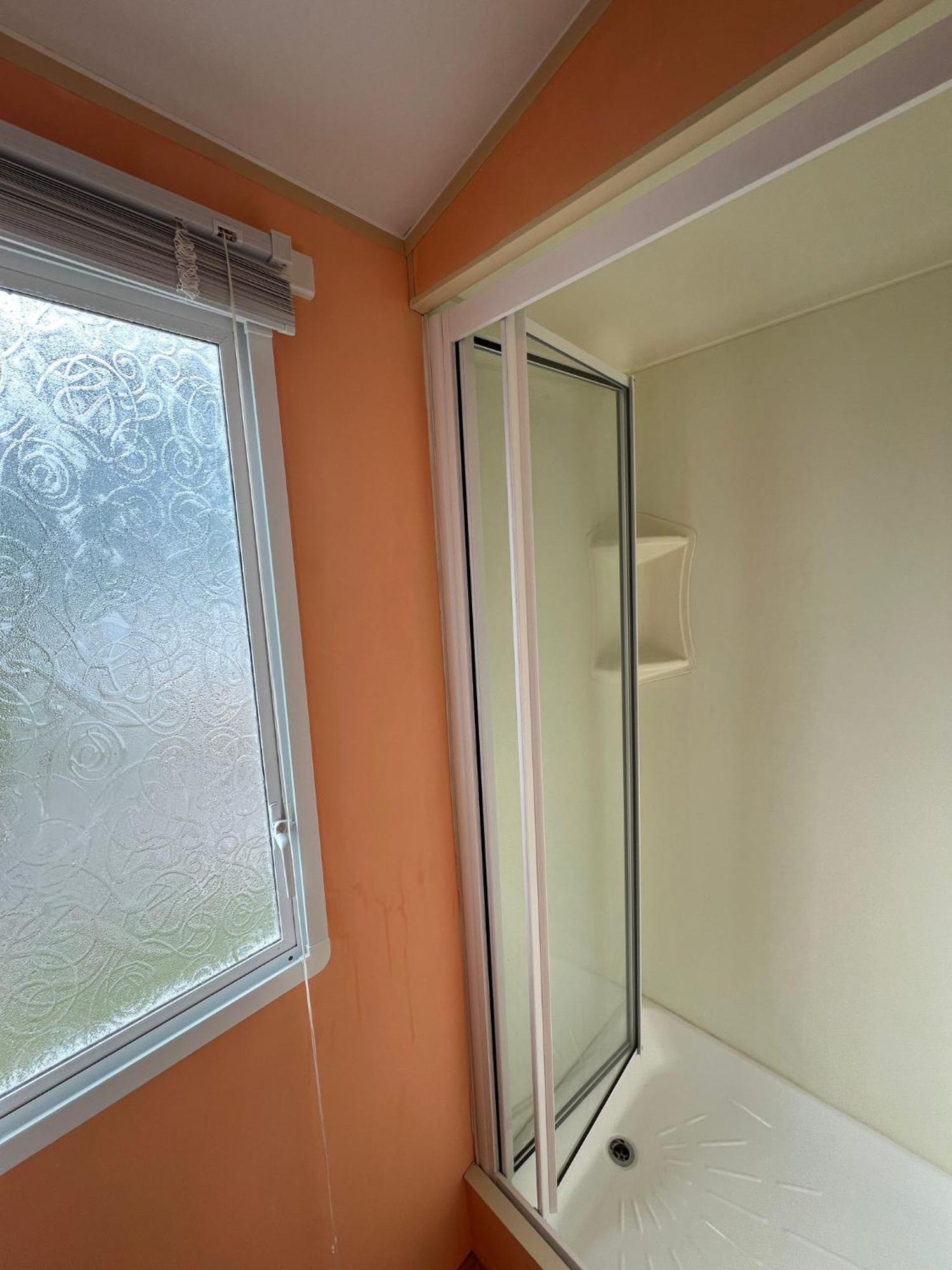 Light And Airy 2 Bedroom Mobile Home อาเบอรีสวิท ภายนอก รูปภาพ