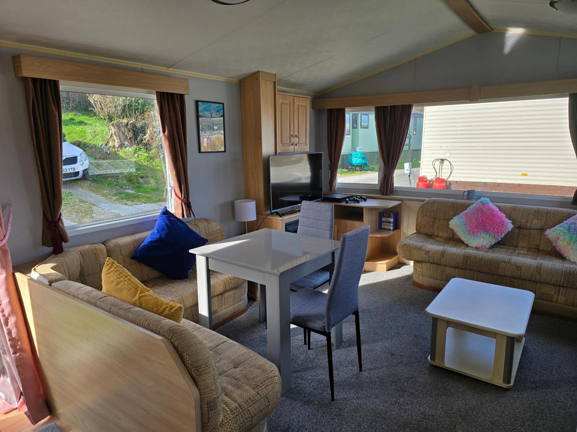 Light And Airy 2 Bedroom Mobile Home อาเบอรีสวิท ภายนอก รูปภาพ