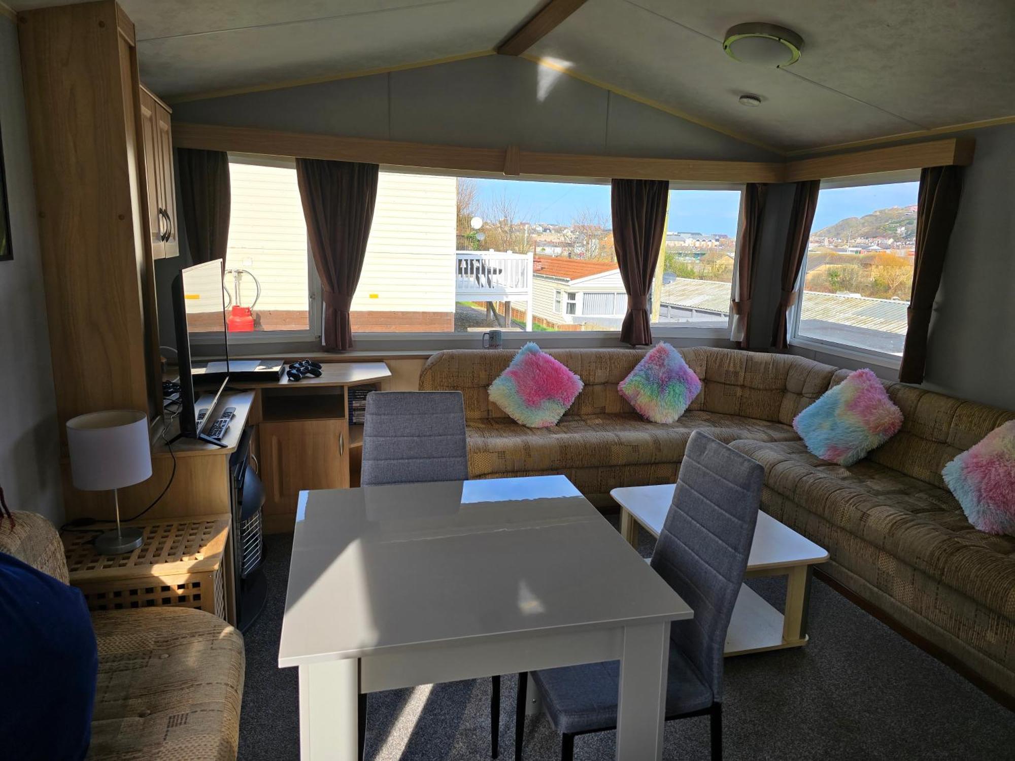 Light And Airy 2 Bedroom Mobile Home อาเบอรีสวิท ภายนอก รูปภาพ